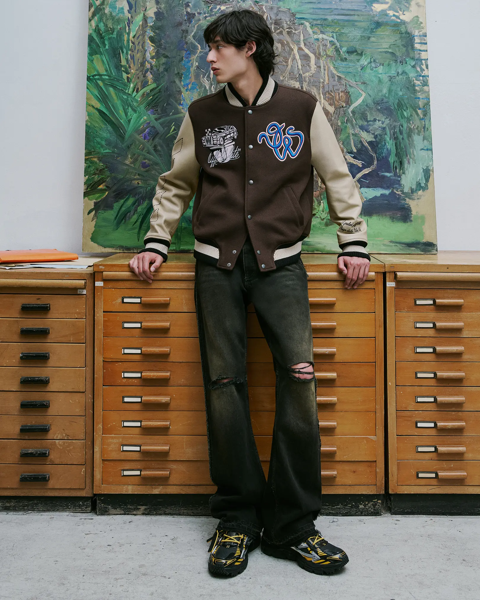 OFF_WHITE_GALLERY